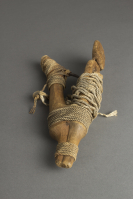 Tlingit%20artist%2C%20%3Cb%3E%3Ci%3E%20Halibut%20Hook%3C%2Fi%3E%3C%2Fb%3E%2C%20ca.%201850%2C%20yew%2C%20yellow%20cedar%2C%20red%20cedar%2C%20and%20cotton%2C%20Museum%20Purchase%3A%20Indian%20Collection%20Subscription%20Fund%2C%20Rasmussen%20Collection%20of%20Northwest%20Coast%20Indian%20Art%2C%20no%20known%20copyright%20restrictions%2C%2048.3.292